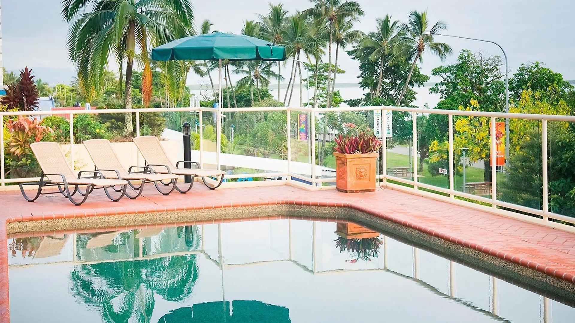 Breakfree Royal Harbour Aparthotel Cairns